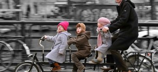 Roditeljstvo u Danskoj, zemlji najsrećnijih ljudi: Ostavite bebu golu na snegu