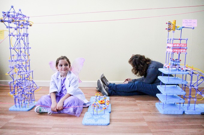 Inženjerka napravila igračke koje podstiču devojčice da majstorišu