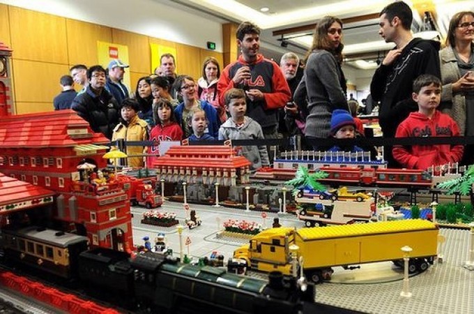 Tokom vikenda – izložba „Zašto volimo Lego kocke“