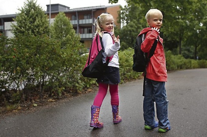 Prvi školski dan u Finskoj: Umesto firmirane, za đaka – polovna garderoba