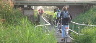 Holandija: prednosti vožnje biciklom u školu