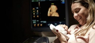 Prvi susret sa bebom: 3D ultrazvuk za slepu mamu