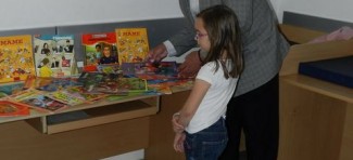 Akcija “Dok čekaš – čitaj” obezbeđuje dečije knjige za domove zdravlja