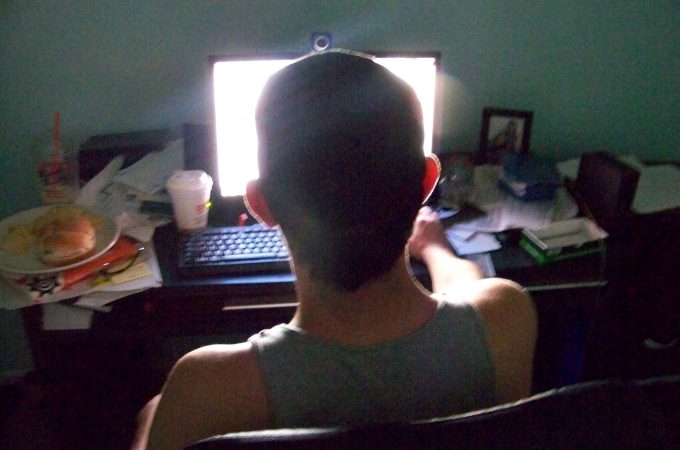 Uz pomoć samo dva klika deca mogu da dođu do najtvrđeg pornografskog sadržaja