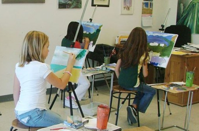 Besplatna škola slikarstva za decu od 14 do 19 godina
