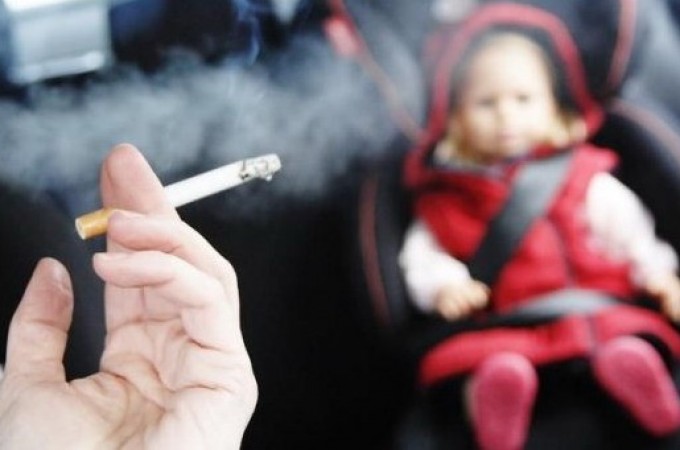 Novi zakon u Velikoj Britaniji: Bez pušenja kada su deca u kolima