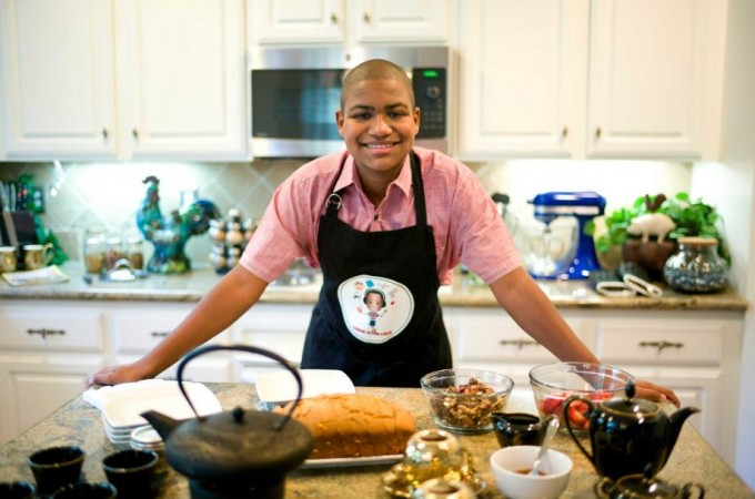 Autističan dečak postao autor i voditelj uspešne emisije o kuvanju