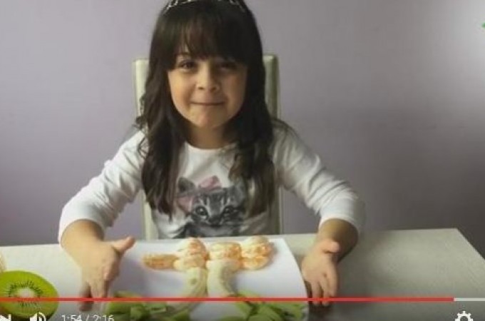 Devojčica iz Pančeva sprema zdrave užine i savetuje vršnjake o zdravoj hrani