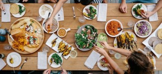 5 razloga da porodica što češće ruča zajedno