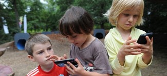 Pet pravila korišćenja mobilnih telefona koja svaki roditelj mora da zna