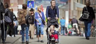 Očevi u Švedskoj sve češće na porodiljskom odsustvu