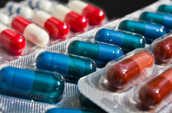 Preterana upotreba antibiotika stvara “superbakterije”