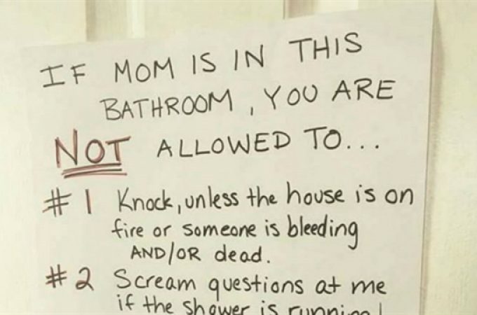 Svaka mama trebalo bi da ima ovo obaveštenje na vratima WC-a