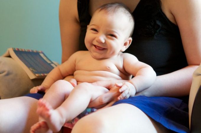 Bespelenaštvo sve popularnije u Srbiji: Zbog čega se mame odlučuju na odgajanje beba bez pelena?