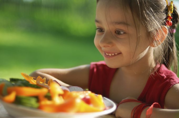 Da li vaša deca jedu preporučenih 5 voćnih/povrćnih porcija dnevno?