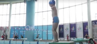 Dečak bez ruku osvojio zlato u plivanju