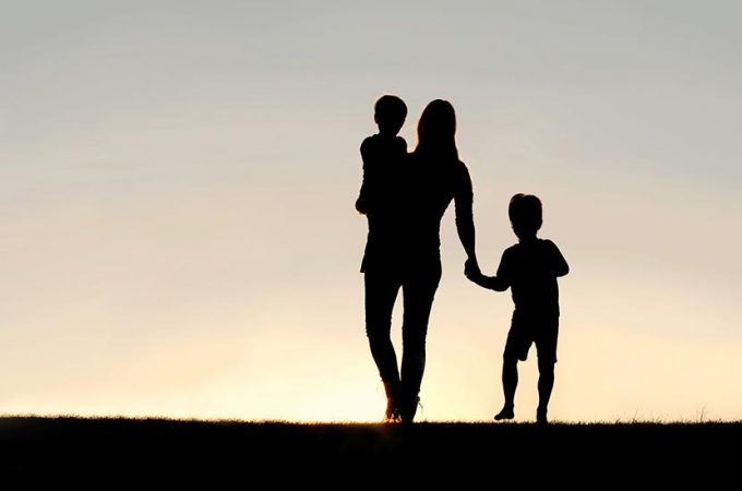 Deca samohranih roditelja manje uspešna u životu