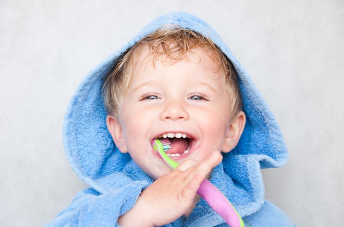 Kad se zdravlje osmehuje – značaj dobre četkice i paste za zube kod dece