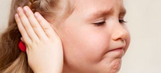 Zašto dete boli uvo, da li dete čuje i kako rešiti problem!?