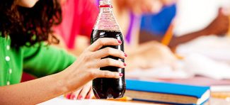 Sarajevo zabranjuje čips, gazirana pića i slatkiše u školama