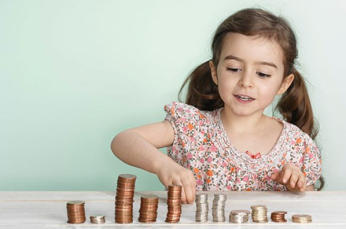 7 loših finanskijskih navika kojima učite svoju decu