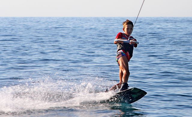 Matija na wakeboardu
