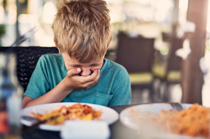 Alergija na hranu kod dece: Doktorka Bajić objašnjava koji su najčešći simptomi – i najopasnije namirnice