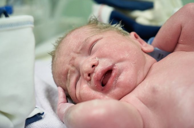 Zašto se u porodilištima viče na žene: Tog dana sam dobila bebu, ali sam izgubila dostojanstvo!