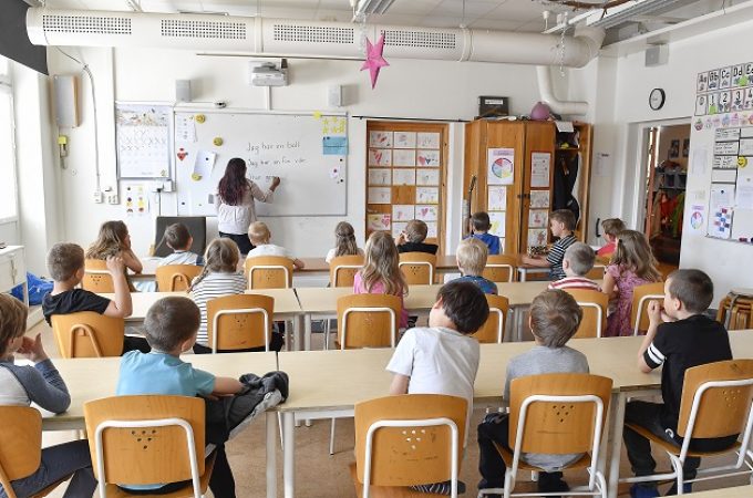 Šveđani planiraju da izbace iz škola istoriju pre 18 veka