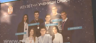Lica izuzetnih učenika na bilbordima širom Srbije