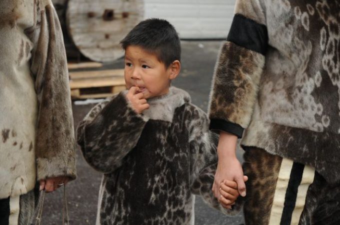 Zlatno pravilo inuitskih roditelja zbog kojeg njihova deca nikada ne besne