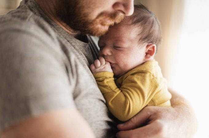 Tate savetuju tate: Kako i otac može da pomogne oko dojenja