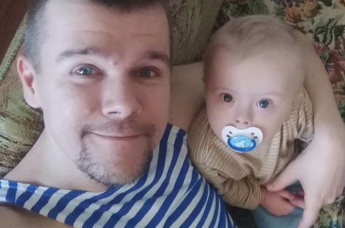Mama je htela da napusti bebu sa Daunovim sindromom, a tata je rešio da je podiže sam