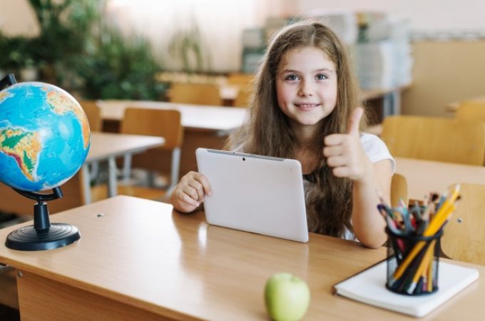 Beograd kupuje laptopove svim nastavnicima i učiteljima, a tablete đacima od 1. do 4. razreda