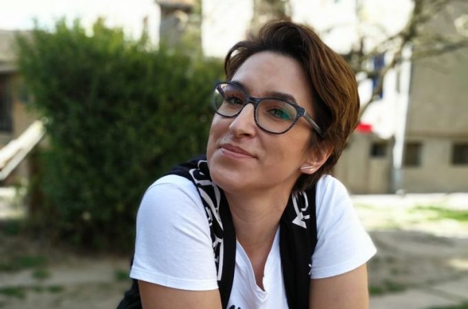 Radmila Simeunović: Volim pesme u kojima ljubav i radost pobeđuju sve