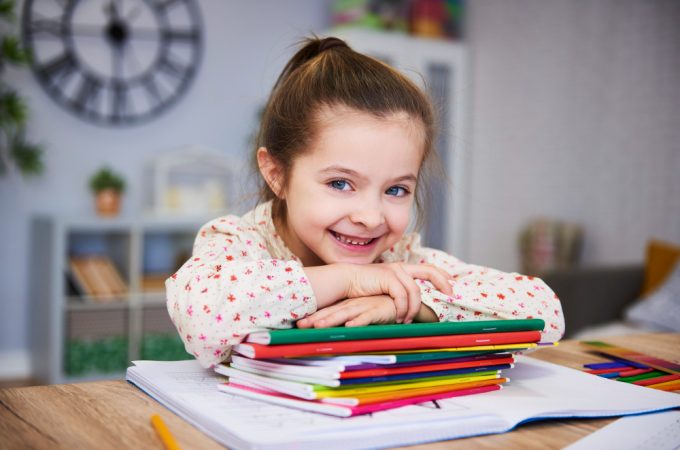 Педагошке табеле за припрему за школу: Шта родитељи могу да учине да се дете лакше прилагоди